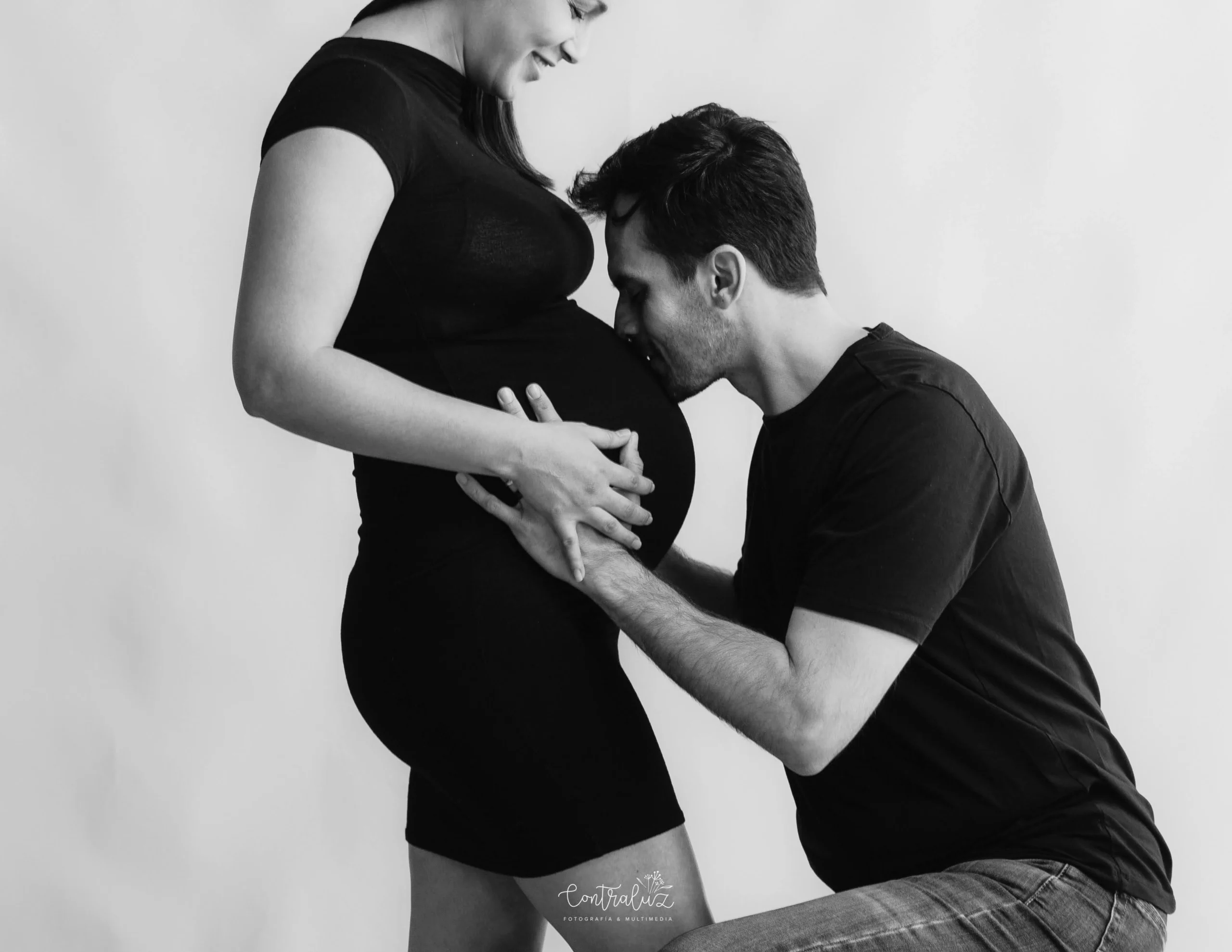 Sesión de maternidad Momtobe en Saltillo — Contraluz Fotografía