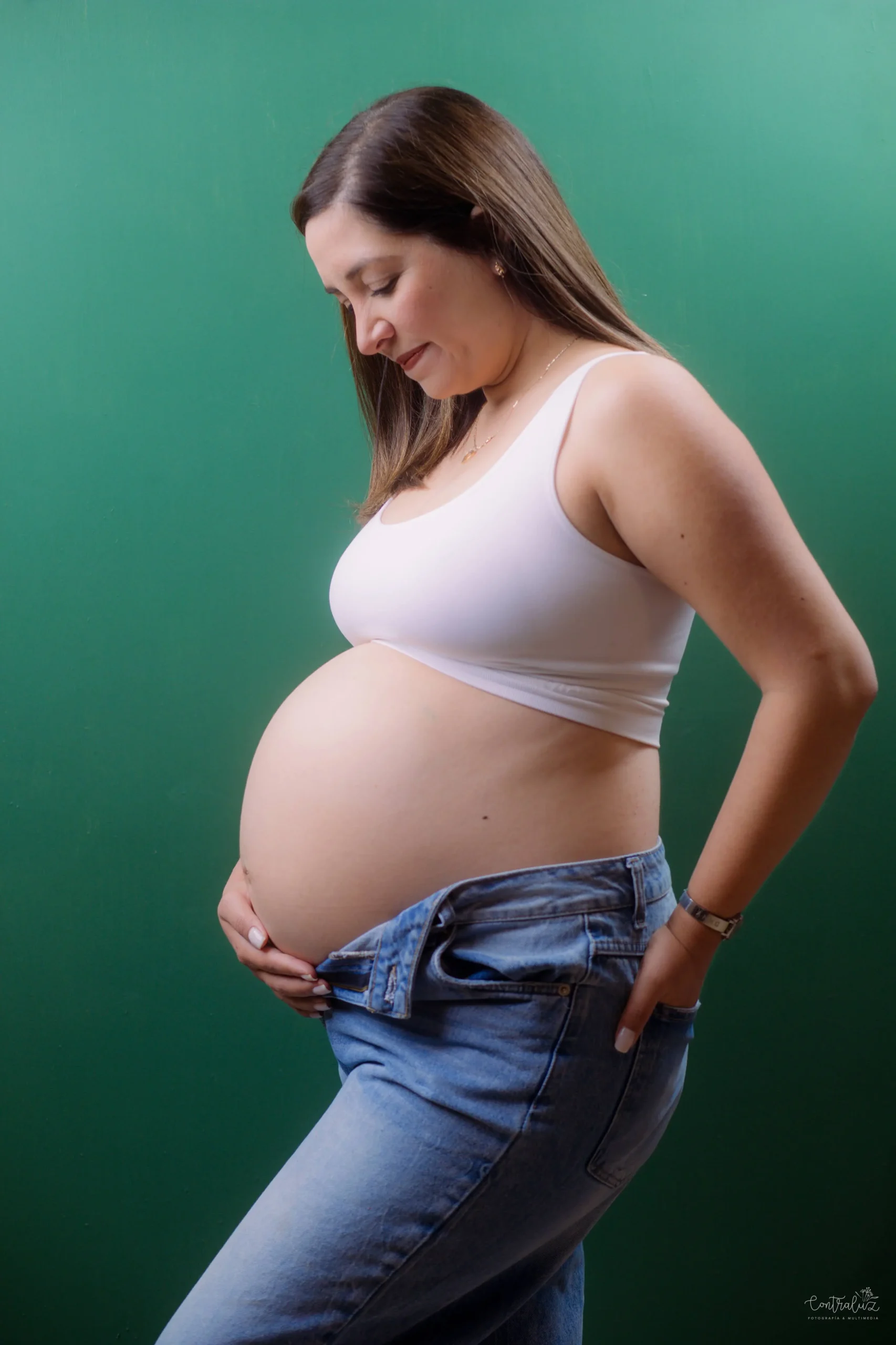 Sesión de maternidad artística en Saltillo — Contraluz Fotografía